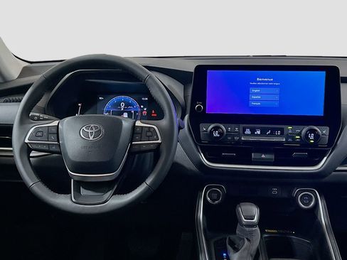 Used 2026 Toyota Grand Highlander AWD image 19