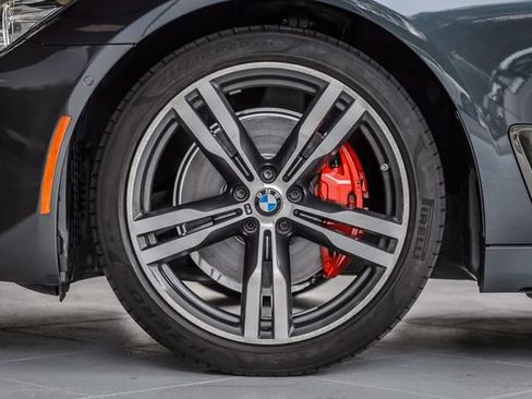 Used 2019 BMW 740i w/ M Sport Package RWD image 13