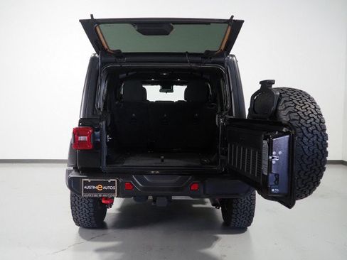 Used 2025 Jeep Wrangler 4WD Rubicon image 35