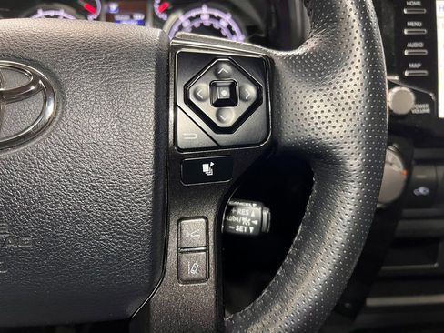 Used 2023 Toyota 4Runner TRD Off-Road Premium image 15