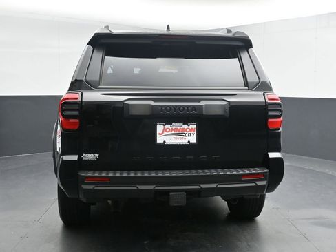 Used 2025 Toyota 4Runner SR5 image 7