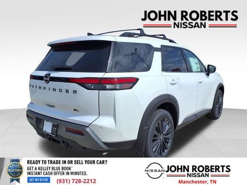 New 2026 Nissan Pathfinder SL image 18