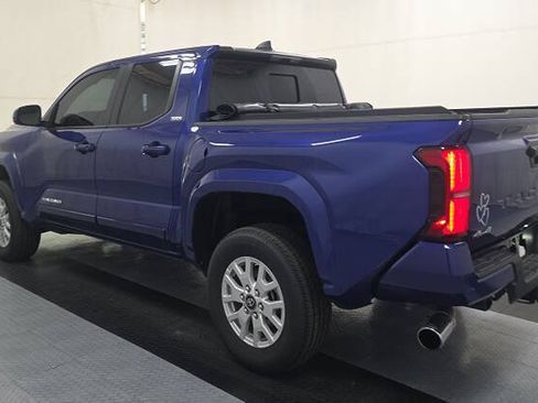 Used 2025 Toyota Tacoma SR5 AWD/4WD image 3