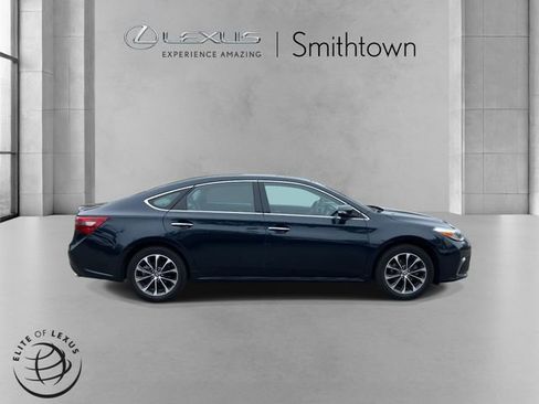Used 2016 Toyota Avalon XLE Premium FWD image 4