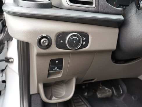 Used 2023 Ford Transit 350 XLT RWD image 18