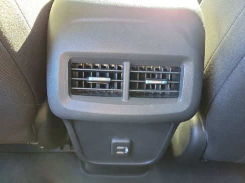 Used 2020 Chevrolet Equinox LT image 13