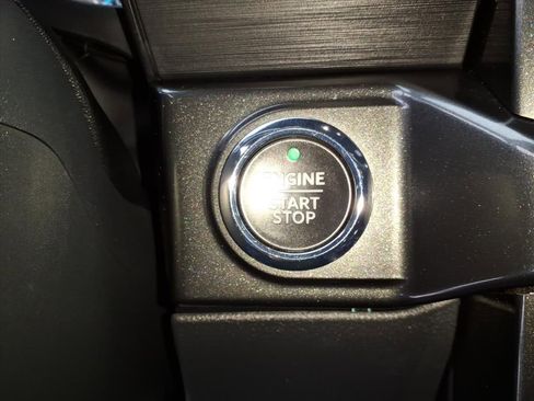 Certified 2022 Ford F150 XLT w/ Equipment Group 302A High image 23