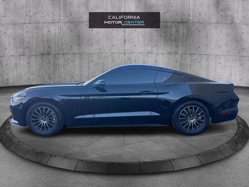 Used 2017 Ford Mustang Coupe RWD image 8