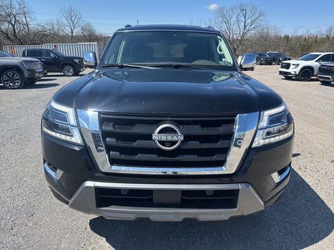 Used 2023 Nissan Armada Platinum w/ Captain's Chairs Package image 4