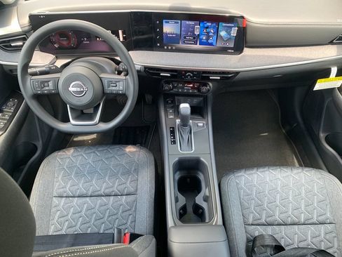 New 2026 Nissan Kicks SV w/ Cold Weather Package FWD image 12