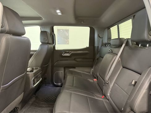 Used 2022 Chevrolet Silverado 1500 LTZ w/ LTZ Premium Package AWD/4WD image 15