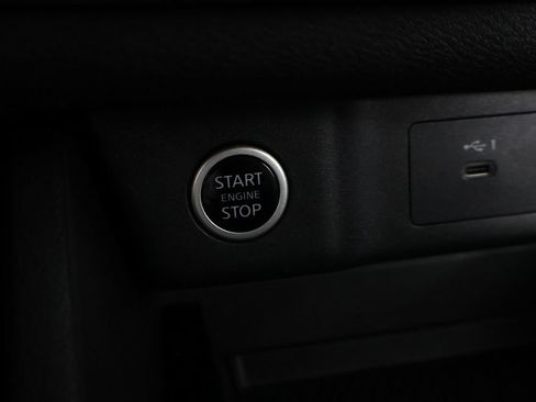 Used 2023 Nissan Rogue SV AWD/4WD image 33
