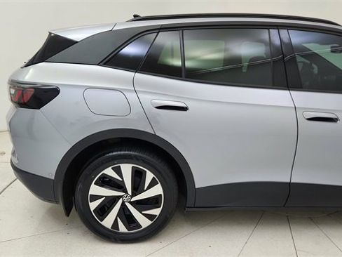 Used 2023 Volkswagen ID.4 Pro image 12