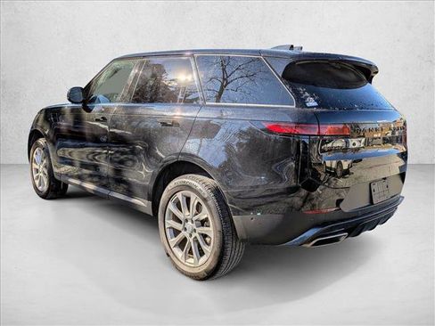 Used 2025 Land Rover Range Rover Sport SE image 5