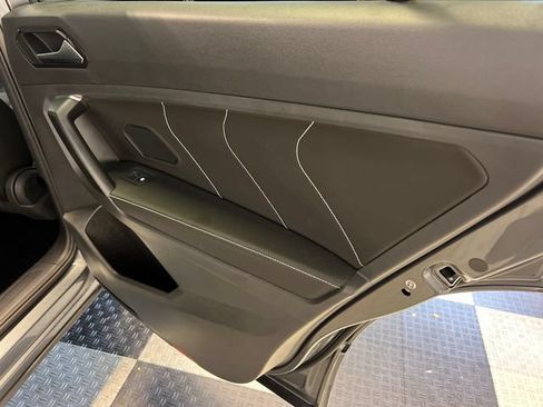 Certified 2023 Volkswagen Tiguan SE R-Line FWD image 13