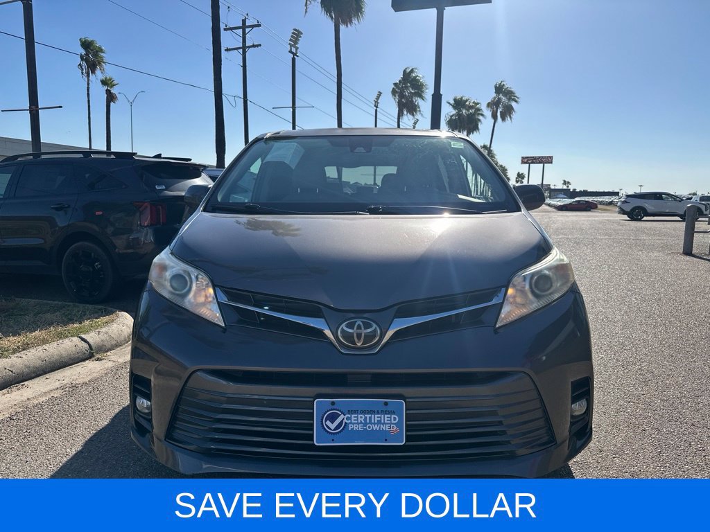 Used 2019 Toyota Sienna XLE w/ XLE Navigation Package FWD image 2