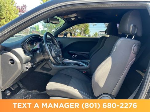 Used 2019 Dodge Challenger R/T RWD image 9