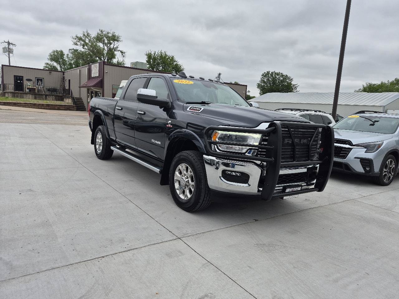 Used 2022 RAM 2500 Laramie AWD/4WD image 4