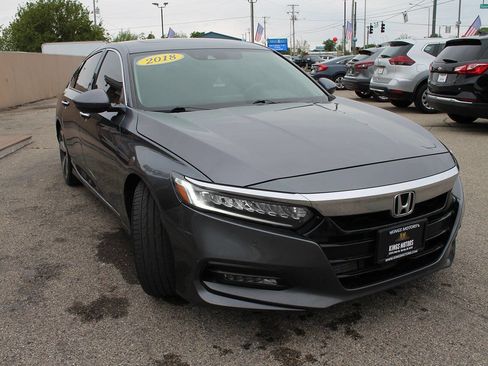 Used 2018 Honda Accord Touring image 7