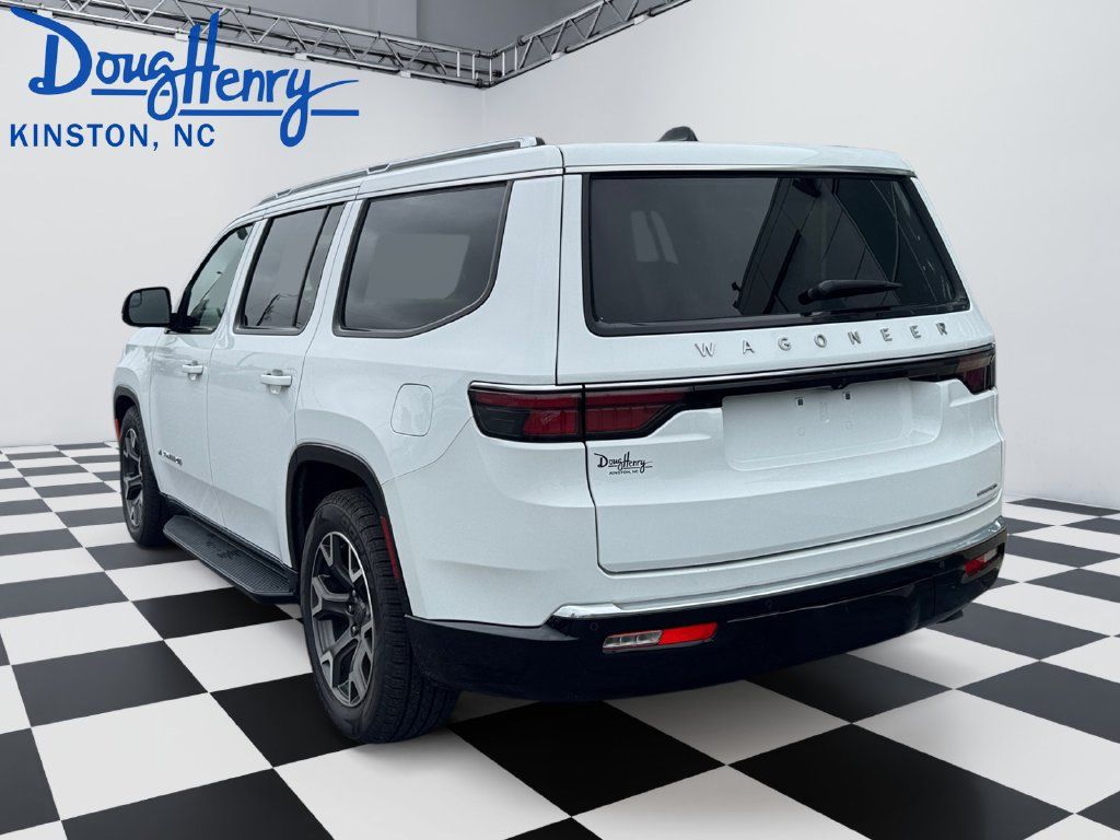 Used 2024 Jeep Wagoneer Series III AWD/4WD image 3