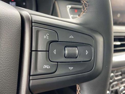 Certified 2023 GMC Yukon XL AT4 w/ AT4 Premium Package AWD/4WD image 19