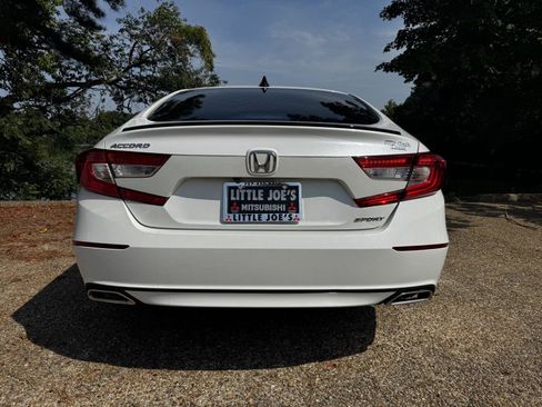 Used 2022 Honda Accord Sport image 6