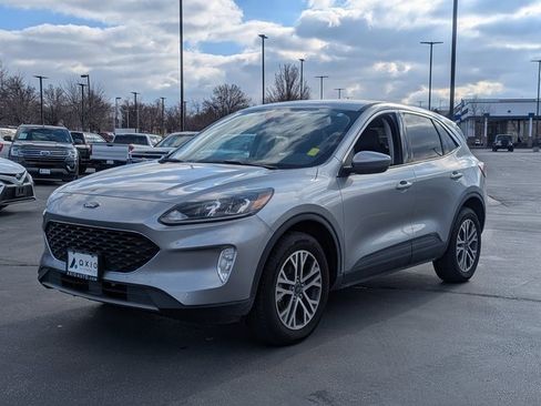 Used 2022 Ford Escape SEL image 9