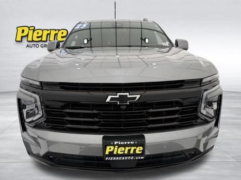 Used 2025 Chevrolet Suburban RST w/ Sun And Tow Package AWD/4WD image 10