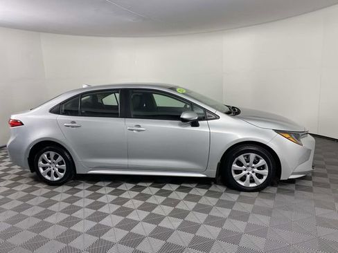 Used 2024 Toyota Corolla LE FWD image 10