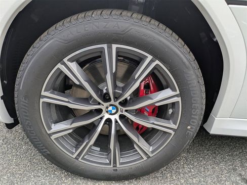 New 2026 BMW X6 xDrive40i image 9
