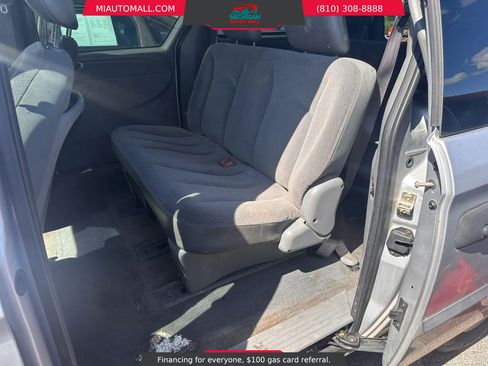 Used 2004 Dodge Grand Caravan SE w/ Popular Equipment Group FWD image 17
