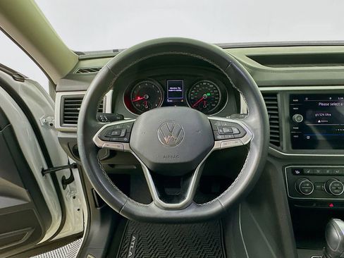 Used 2021 Volkswagen Atlas SE image 13