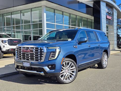 New 2026 GMC Yukon XL Denali w/ Denali Reserve Package image 35
