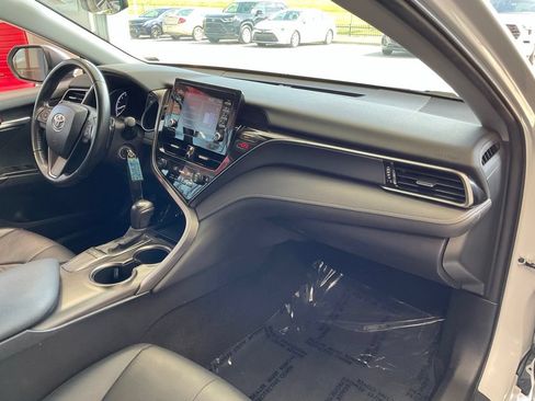 Certified 2024 Toyota Camry SE FWD image 17