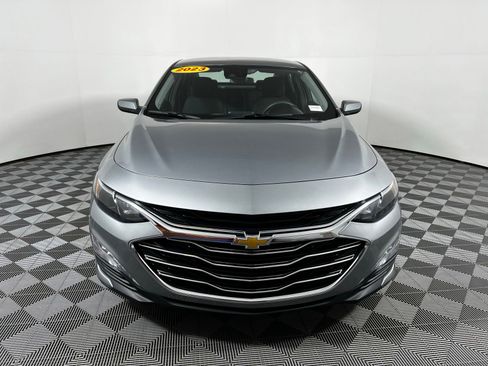 Used 2023 Chevrolet Malibu LT image 2