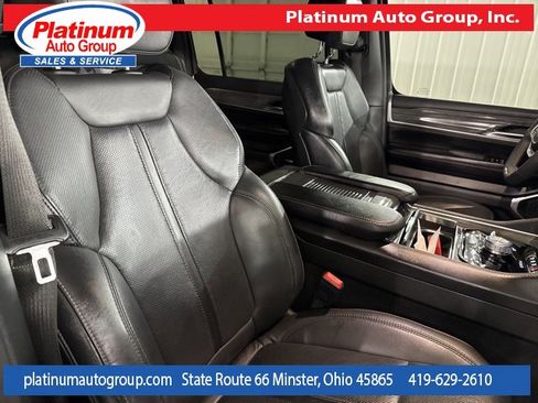 Used 2022 Jeep Wagoneer Series III image 40