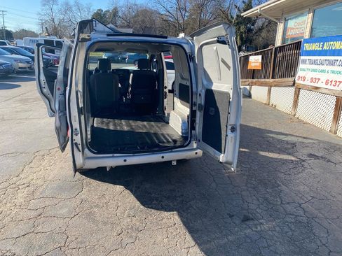 Used 2015 Chevrolet City Express LT w/ Technology Package FWD image 17