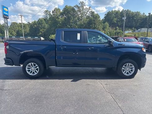 Used 2022 Chevrolet Silverado 1500 RST w/ Z71 Off-Road Package image 3