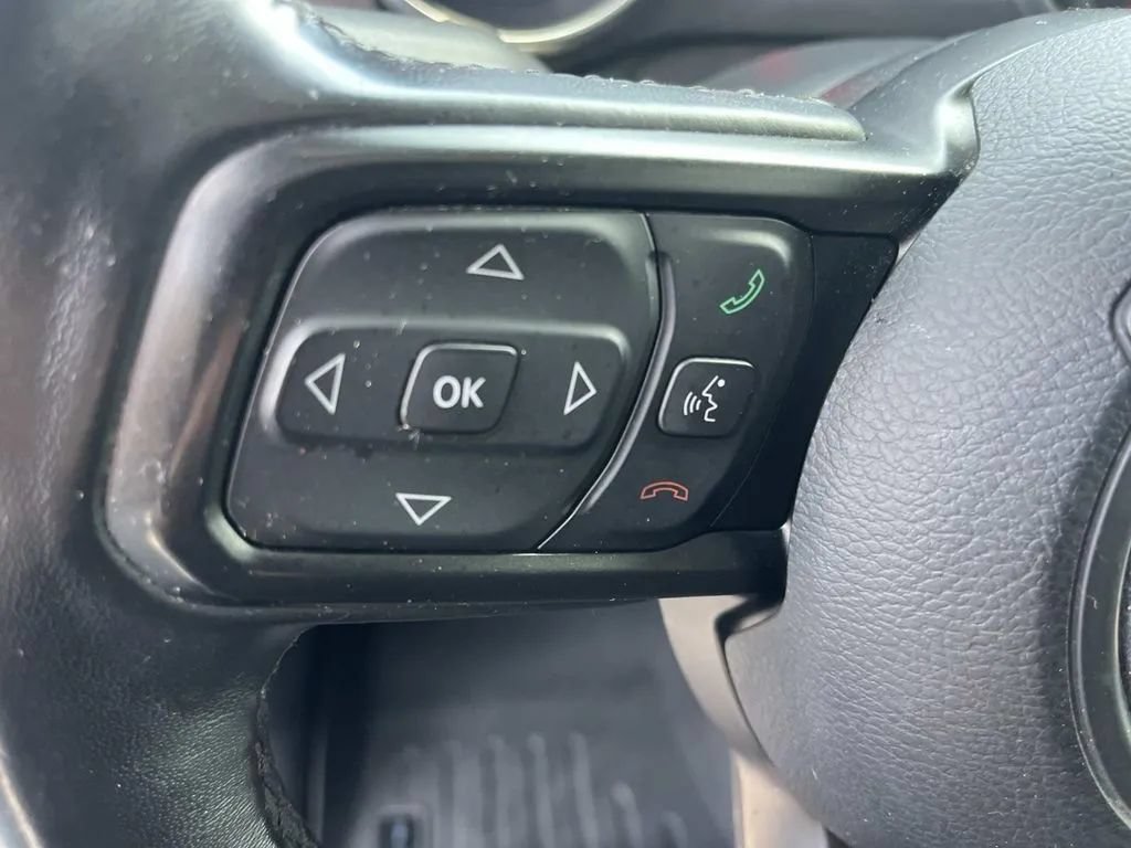 Used 2018 Jeep Wrangler Unlimited Sport S AWD/4WD image 32