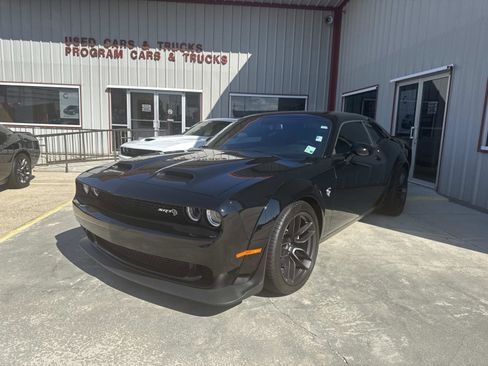 Used 2023 Dodge Challenger SRT Hellcat image 3