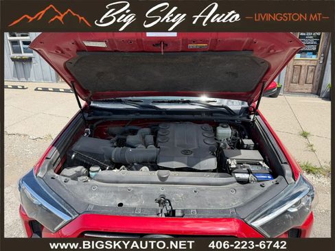 Used 2020 Toyota 4Runner SR5 Premium w/ Moonroof Package AWD/4WD image 10
