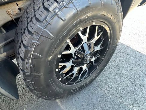 Used 2016 GMC Sierra 1500 SLE w/ SLE Value Package AWD/4WD image 15