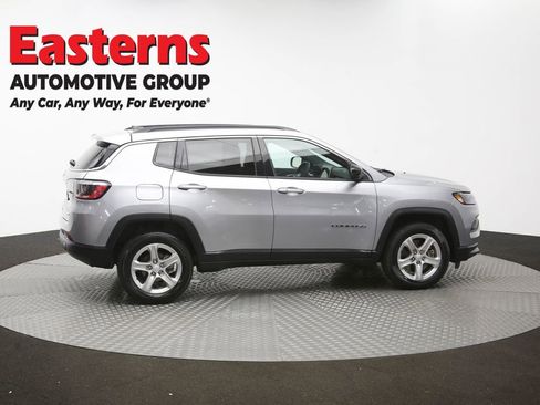 Used 2024 Jeep Compass Latitude AWD/4WD image 40