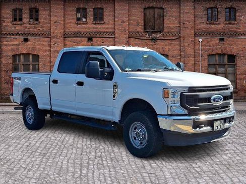 Certified 2021 Ford F250 XL w/ Power Equipment Group AWD/4WD image 3