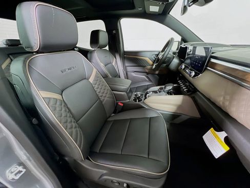 New 2026 GMC Canyon Denali image 22