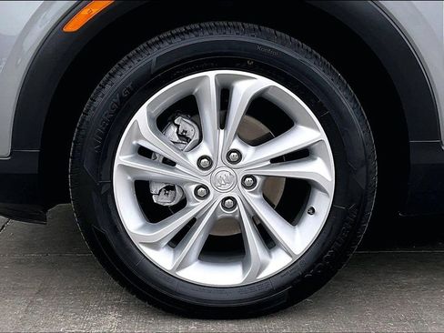 Used 2023 Buick Encore GX Preferred w/ Cold Weather Comfort Package FWD image 9