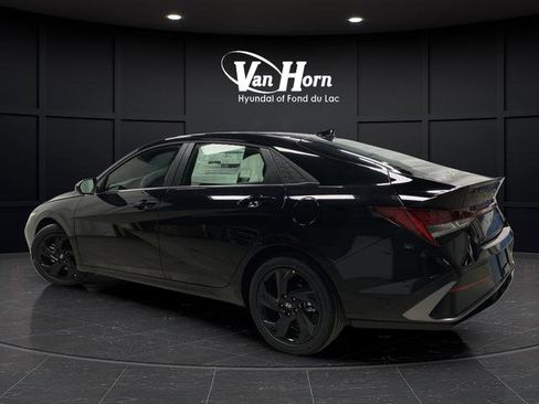 New 2026 Hyundai Elantra SEL Sport image 3