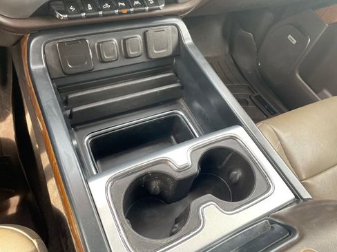 Used 2018 GMC Sierra 1500 SLT image 18