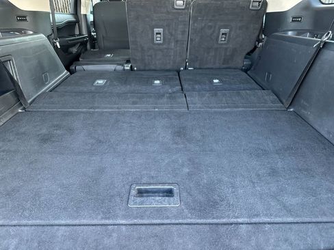 Certified 2024 Ford Expedition Max XLT image 15