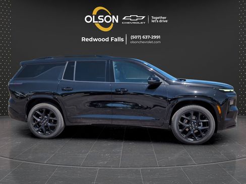 Used 2026 Chevrolet Traverse RS w/ LPO, Floor Liner Package AWD/4WD image 6